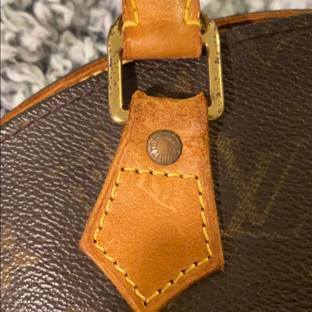 Authentic Eclipse Pm Monogram Louis Vuitton - image 7